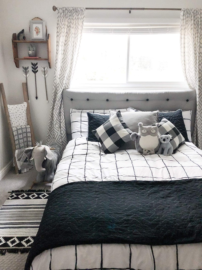City Scene - Queen Comforter Set, Soft & Smooth Bedding Bedding for Year Round Comfort, 3 Piece Bed Set with Matching Pillowcases (Zander White) - Image 4
